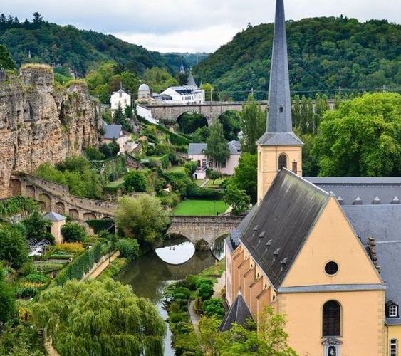 Luxemburg- Orașul și capitala fără ieșire la mare, din Vestul Europei